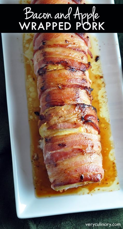 Apple Bacon Pork Tenderloin, Christmas Meal Ideas Main Dishes, Christmas Meat Ideas Main Dishes, Pork Fillet Recipes Tenderloin, Pork Fillet Recipes, Wrapped Pork Tenderloin, Sliced Apple, Bacon Wrapped Pork Tenderloin, Bacon Wrapped Pork