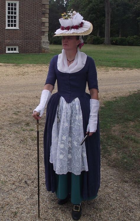 Colonial Woman Colonial Fashion Women, 1770s Dress, Colonial Fashion, Colonial Woman, Colonial Clothing, 1770s Fashion, 18th Century Womens Fashion, 18th Century Hats, Town Crier