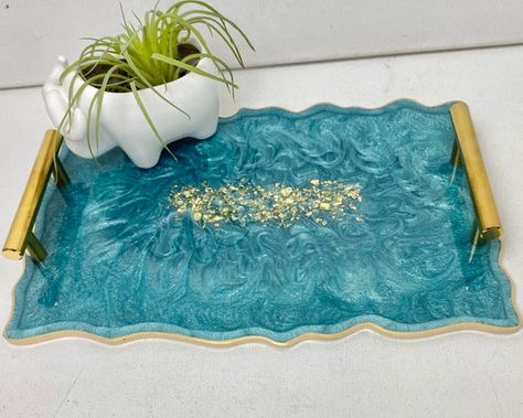 Lingot D'or, Esthetician Room Decor, Turquoise Resin, Epoxy Resin Diy, Custom Coffee Table, Serving Tray Decor, Diy Resin Projects, Resin Art Painting, Resin Coaster