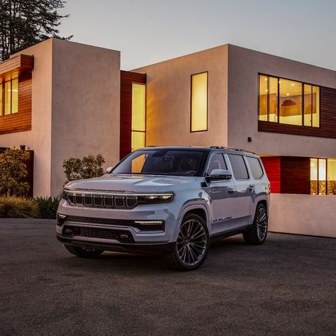 Expected to arrive in mid-2021 in standard and extended wheelbase, Jeep gets into the three-row SUV game with the reintroduction of the 2021 Jeep Grand Wagoneer in Las Cruces NM. New Jeep Wagoneer, Jeep Grand Wagoneer, Grand Wagoneer, Black Jeep, National City, Mom Car, Lux Cars, Jeep Wagoneer, Chrysler Jeep