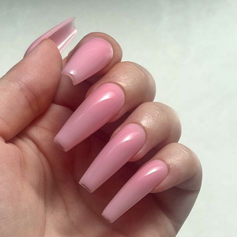 ✨ press-ons that look like they’re growing right out of the skin?! ✨ as well as a flawless application, this natural look is achieved by building an apex on the press on nail, mimicking the look of acrylic nails! 💖 no one would know that you got these nails in a box rather than spending hours at the nail salon! 💅🏻 i’ll be offering this service as an add-on to any of my press ons for an additional fee of just 50₪/£10/$13! just ask for an ‘acrylic effect’ when placing your order 🎀 Press Ons, The Press, Natural Look, Nail Salon, In A Box, Press On Nails, A Box, Acrylic Nails, That Look