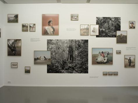 Yann Gross | Centre culturel suisse. Paris Museum Exhibition Design Display, Family Photos Wall Decor, Photo Expo, Exhibition Plan, Exhibition Display Design, Postcard Wall, Photo Exhibit, Exposition Photo, Museum Exhibition Design