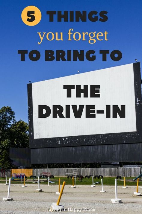 5 Things you forget to bring to the drive-in! What should I bring to the drive-in movies? 5 essentials you need to bring to the drive-in and wish you had! Drive-in movie ideas for a fun and safe family movie night. Tips for a stress-free movie night at the drive-in! Family movie night! #drivein #movies #movienight #driveinmovienight #familymovienight #family #familynight #movie #kids #parenting #lifehacks Drive In Movie Essentials, Drive In Snack Ideas, Drive Thru Movie Theater, Drive In Movie Tips, Drive Thru Movie, Movie Tips, Drive Inn Movies, Movie In The Park, Safe Family