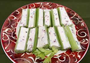 Cream cheese and bacon stuffed celery Stuffed Celery, Sweet Appetizer, Skin Packaging, Cheese Pairings, Quick And Easy Appetizers, Snack Dip, Cerave Moisturizing Cream, Dirty Martini, Moisturizing Cream