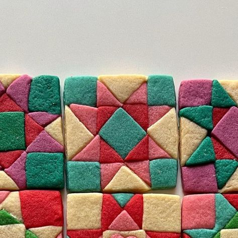 Lauren Dozier on Instagram: "you’ve reached Quilt Cookie Headquarters 🟩🟪🟨🟥 I’m so touched and flattered by anyone who took the time to tag me in or dm me pictures of your quilt cookies! It makes me so happy to have even a tiny role in your holiday festivities 💗 thank you so so much!! #holidayrecipes #sugarcookies #quiltingfun #bakersofinstagram #cottagecore" Quilted Cookies, Quilt Sugar Cookies, Quilting Cookies Decorated, Quilt Cookies, Laura Bushes Cowboy Cookie, Laura Bush Cowboy Cookies, Cookie Exchange, Xmas Cookies, Food Decoration