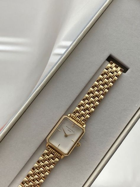 Gold Classy Bracelet, Gold Watch For Ladies, Casual Accessories Jewelry, Luxurious Watches Women, Gold Feminine Watch, Gold Woman Watch, Stainless Steel Rings Womens, Women Accessories Jewelry Classy, Luxury Watch Women