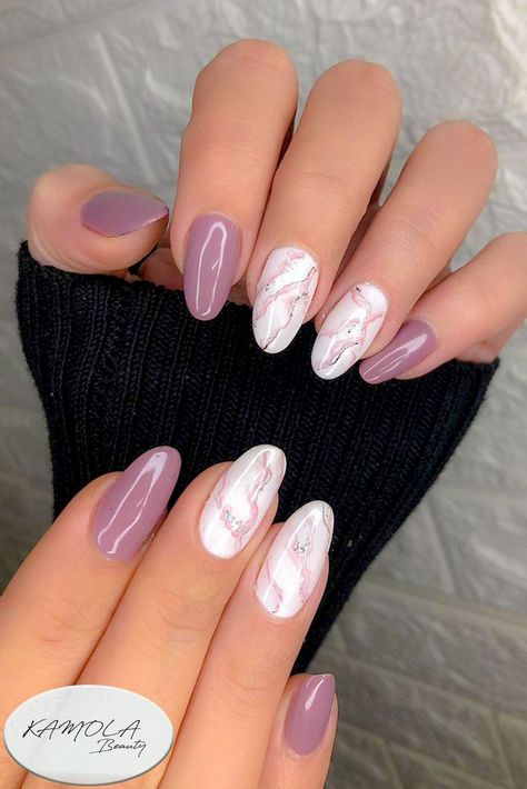 PurpleWhite Marble Gel ext. Biab Nail Design Purple, Marbled Gel Nails, Lilac Marble Nails, Nails Marble Designs, Purple Marble Nails, White Marble Nails, Ongles Beiges, Nail Polish Art Designs, Mauve Nails