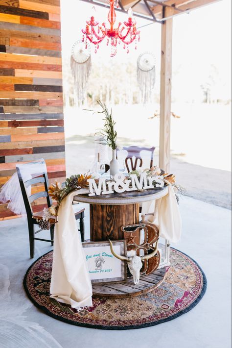 Spool Table Wedding Ideas, Rustic Bride And Groom Table Ideas, Wire Reel Wedding Ideas, Wood Spool Wedding Ideas, Wire Spool Tables Wedding, Wire Spool Wedding Ideas, Spool Table Ideas Wedding, Western Bride And Groom Table, Spool Wedding Decor