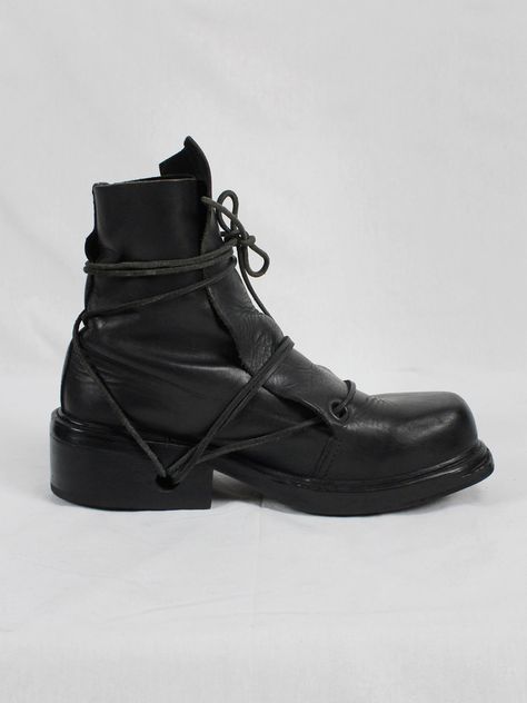 Retro Boots Vintage, Man Boots Style, Mens Heeled Boots, Dirk Van Saene, Ann Demeulemeester Boots, Mountain Fashion, Boots With Laces, 90s Boots, Dirk Bikkembergs