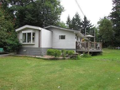 Double Wide With Addition No Source Mobile Home Addition Ideas Single Wide, Mobile Home Additions, Mobile Home Addition Ideas, Mobile Home Upgrades, Mobile Home Addition, Mobile Home Redo, Single Wide Remodel, Mobile Home Repair, Mobile Home Exteriors