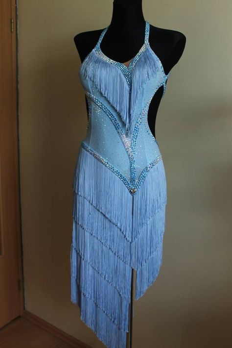 Belly Dance Art, Salsa Dance Costume, Fringe Latin Dress, Tango Dance Dress, Ballroom Dress Inspiration, Salsa Dancing Outfit, Dancing Outfit, Dance Competition Dress, Dancesport Dresses