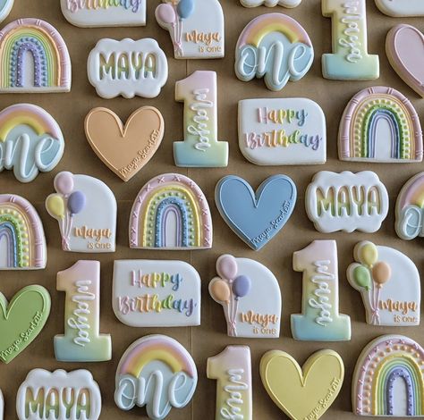 Pastel Birthday Cookies, Rainbow Sugar Cookies, Happy Birthday Rainbow, Cookie Board, Baby First Birthday Themes, First Birthday Cookies, Twin Birthday Parties, Pastel Birthday, Birthday Cookie