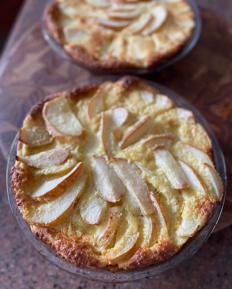 Pear Custard Pie Pear Custard, Pear Recipes Easy, Pear Pie Recipe, Pear Dessert Recipes, Almond Creme, Pear Pie, Pear Dessert, Custard Desserts, Pear Recipes