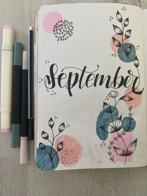 Bulletjournal ideas september Bullet Journal Hand Lettering, Boarders Designs For Projects, Creative Book Cover Designs, Book Art Projects, Creative Book Covers, Creative School Project Ideas, Front Page Design, Colorful Borders Design, Bond Paper Design