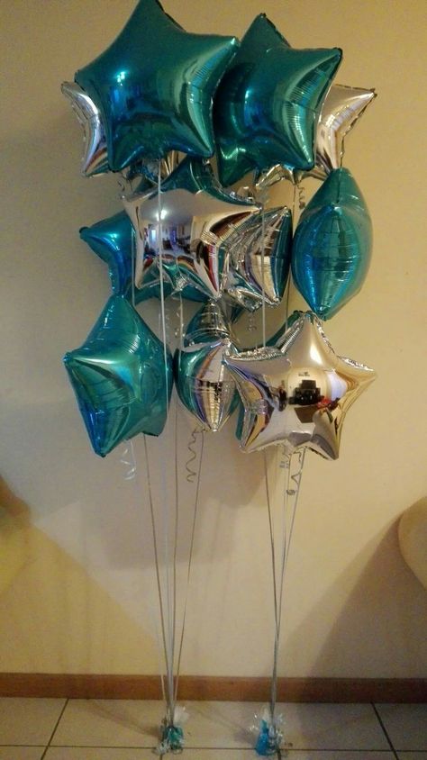 Balloons Star helium Star Balloon Bouquet, Mylar Balloon Bouquet, Foil Balloon Bouquet, Balloon Inspiration, Ballon Helium, 50th Birthday Balloons, Balloons Bouquet, Star Balloons, Kylie Birthday