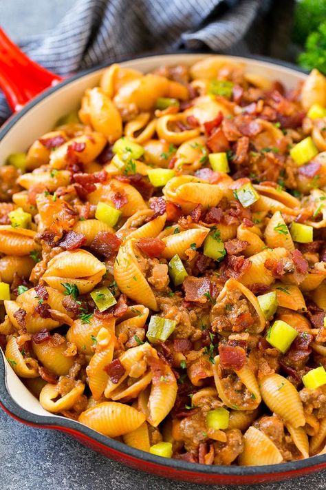 dinner ideas ground beef cheeseburger Ideas With Ground Beef, Garden Salad Recipe, Onion Pasta, Shell Pasta, Cheeseburger Pasta, Ground Beef Pasta, Cheeseburger Recipe, Pasta Shells, Beef Pasta