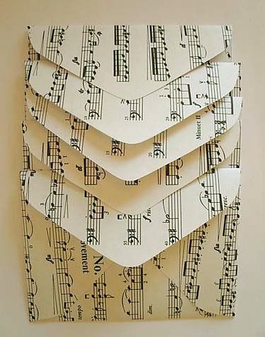 Upcycled Sheet Music DIY tutorial paper envelope pattern.  Could work with old book pages too.  So many different ideas on this site and you can good directions on these envelopes.  Just a really good site that thinks outside the box.  Printables of musics at the very end of the site. Homemade Envelopes, Sheet Music Crafts, Envelope Pattern, Old Sheet Music, Music Crafts, Music Paper, Upcycle Books, Diy Envelope, Old Book Pages