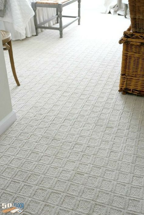 White Carpet Bedroom, Carpet Diy, Interior Hotel, Basement Carpet, Textured Carpet, Savvy Southern Style, Carpet Trends, Cheap Carpet Runners, White Carpet