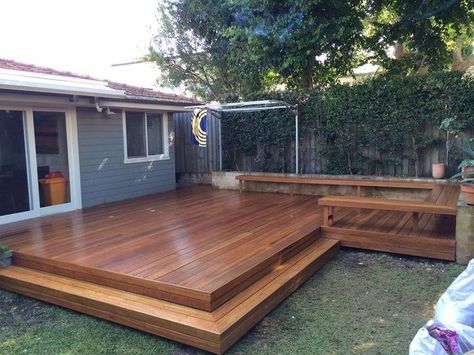 Open Decks No Railing, Concrete Patio Between House And Garage, Easy Garden Ideas, Stair Rails, Patio Benches, Decking Ideas, Timber Cabin, Floating Deck, Modern Backyard Landscaping