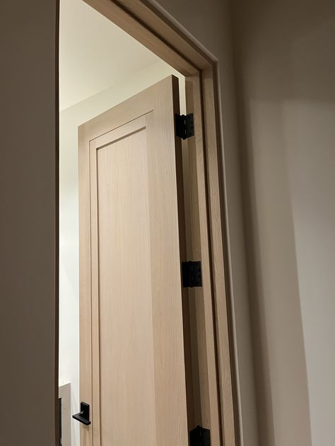 Japandi Door, Modern Door Trim, Interior Doors Modern, Wood Door Frame, Oak Interior Doors, Interior Door Styles, Interior Finishes, Home Door Design, Doors Interior Modern