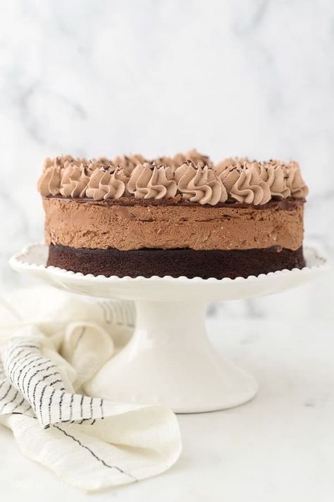 Mocha Mousse Cake, Bundt Cake Recipes Chocolate, Cheesecake Cakes, Butter Cake Cookies, Showstopper Dessert, Mocha Mousse, Chocolate Espresso Cake, Chocolate Whipped Cream, Chocolate Cake Recipe Easy