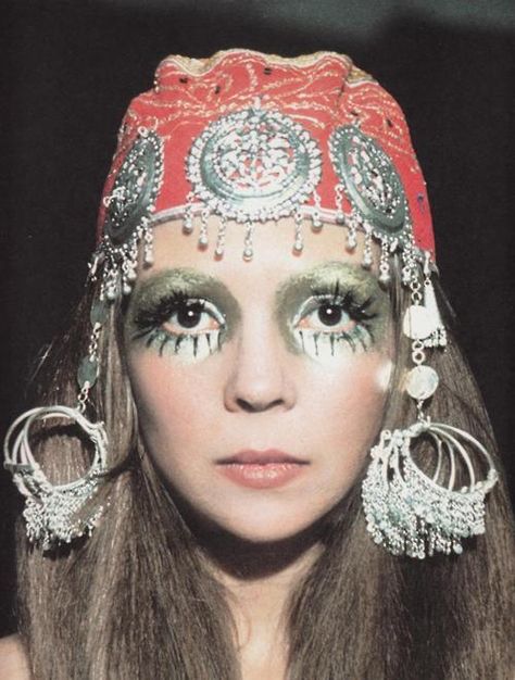 Penelope Tree Penelope Tree, 1960s Makeup, Hippie Makeup, Exotic Makeup, Colleen Corby, Fashion 60s, 60s Makeup, Patti Hansen, Pattie Boyd