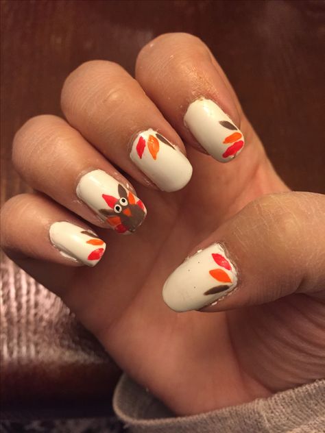 Thanksgiving turkey nails Thanksgiving Turkey Nails, Thanksgiving Nails Acrylic, Thanksgiving Nails Design Fall, Turkey Nails, Diy Turkey, Thanksgiving Nail Designs, Elegant Nail Art, Cute Nails For Fall, Simple Gel Nails