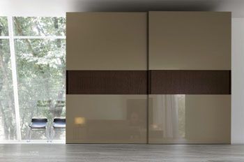 brown Sliding wardrobe doors Brown Wardrobe, Wardrobe Laminate, Laminate Design, Wardrobe Laminate Design, Italian Bedroom Furniture, Sliding Door Window Treatments, Wall Wardrobe Design, Wooden Ceiling Design, Almirah Designs