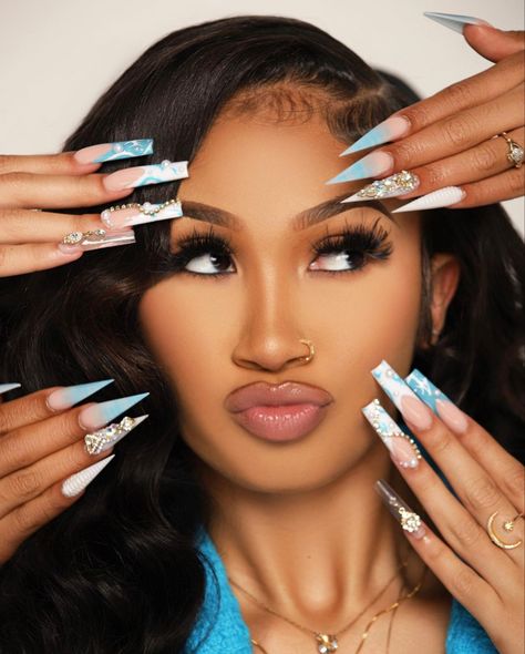 Nailtech Photoshoot Ideas, Nail Technician Photoshoot, Nail Business Photoshoot, Nailtech Photoshoot, Nail Business Photoshoot Ideas, Nail Tech Photoshoot, Hair Company Photoshoot Ideas, Mua Photoshoot Ideas, Nail Tech Photoshoot Ideas