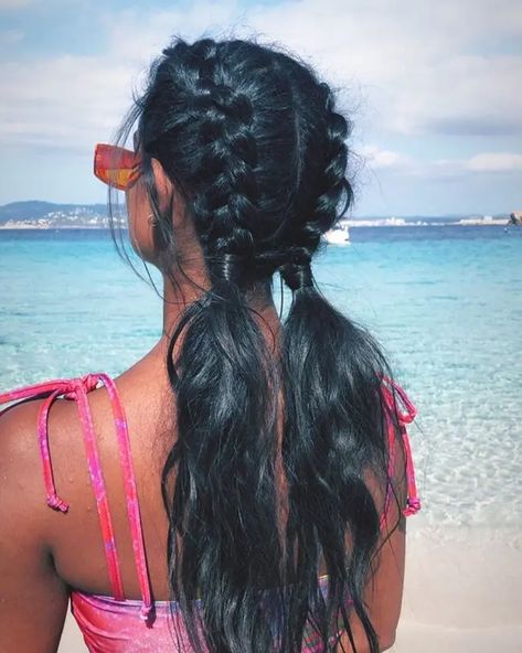 25 Easy Summer Hairstyles You’ll Love - Yz244 Fourth Of July Hairstyles For Women, Memorial Day Hairstyles, Waitressing Hairstyles, Cute Fourth Of July Hairstyles, Boat Day Hairstyles, Concert Hairstyles Long, Cute 4th Of July Hairstyles, Hot Day Hairstyles, Fourth Of July Hairstyles