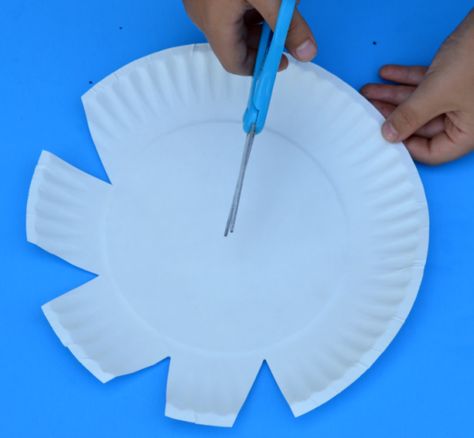 Paper Plate Sunflower Craft, Sunflower Crafts For Kids, Paper Plate Sunflower, Letter T Crafts, Sunflower Craft, Toddler Science Experiments, Science For Toddlers, Kings Table, Sunflower Crafts