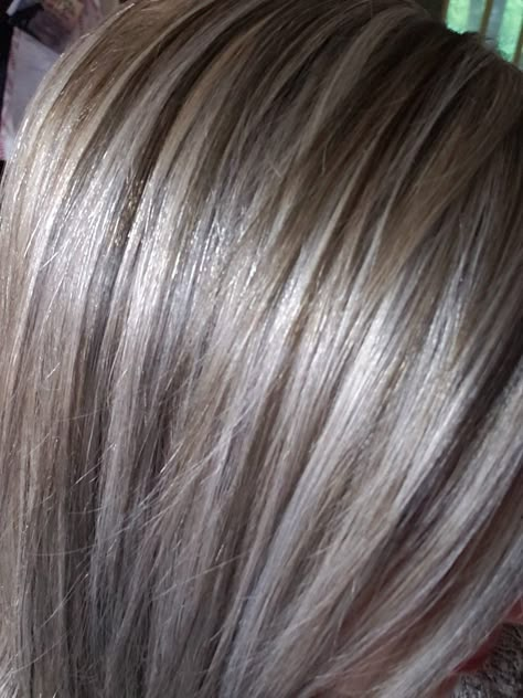 Frosted Balayage Hair, Streaking Cap Highlights Hair Colors, Low Lighting Blonde Hair, Platinum Highlights To Blend Gray, Icy Grey Blonde Hair With Lowlights, Lowlights For Gray Hair Low Lights, Ash Brown Low Lights For Blonde Hair, Hair Color Ideas For Blending Grey, Best Low Maintenance Hair Color