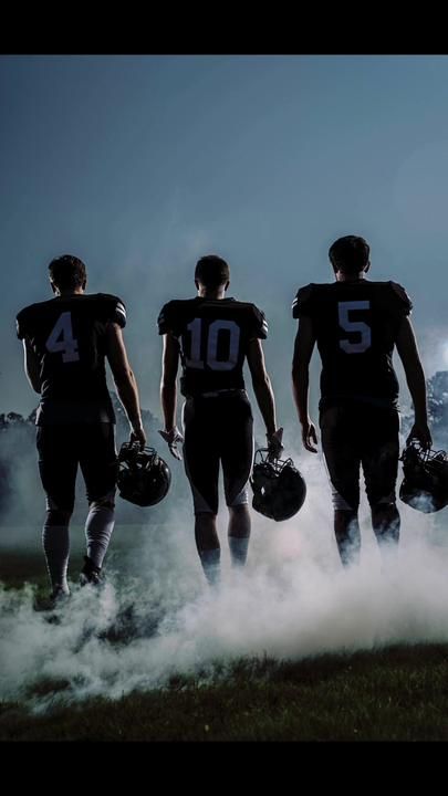 Football Media Day Poses, Football Media Day, Media Day Poses, Football Clips, Media Day, Football Photos, Football Pictures, Sports Photography, Picture Ideas