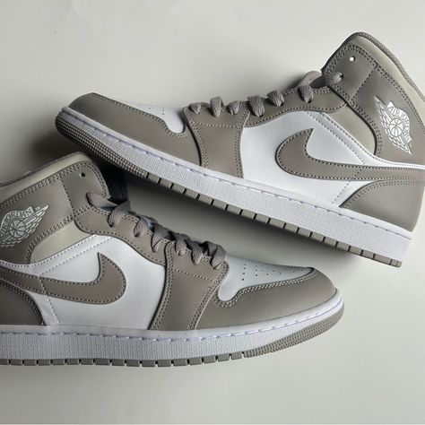 Nike Air Jordan 1 Mid 10.5 College Gray/Bone White Never Worn. Ordered From Goatapp See Receipt In Photos. Nike Casual Shoes, Jordan Air 1, Homecoming Shoes, Pretty Sneakers, Nike Fashion Shoes, Preppy Shoes, Pretty Shoes Sneakers, Jordan Shoes Retro, Expensive Shoes