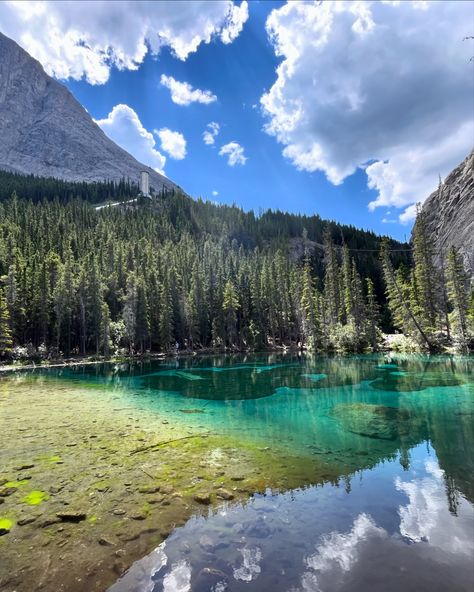 Sometimes you have to disconnect, to reconnect 🌲🥾 Up until yesterday’s Jasper photos, I haven’t really posted on here much the past month and a half, and it’s felt good to be on my phone less and out in the mountains more 🏔️☀️ #banffnationalpark #mybanff #banff #kananaskiscountry #kcountry #kananaskis #alberta #explorealberta #alberta #albertaparks #parkscanada #rockies #rockymountains #mountains Alberta Mountains, Disconnect To Reconnect, Parks Canada, Explore Canada, Banff National Park, My Phone, In The Mountains, Rocky Mountains, Outdoors Adventure