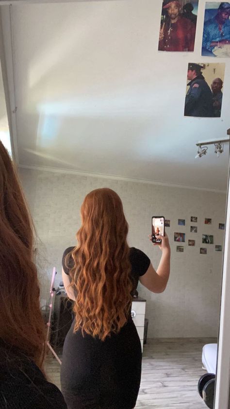 Ginger girl, red hair ginger hair long ginger hair Ginger Wallpaper, Long Ginger Hair, Tan Ginger, Red Hair Ginger, Ginger Hair Girl, Hair Ginger, Red Hair Inspo, Ginger Women, Long Healthy Hair