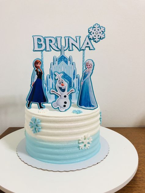 Bolo Frozen ❄️ Frozen Cake Simple, Simple Frozen Birthday Cake, Frozen Cake Designs, Pastel Frozen, Makeup Asia, Elsa Cake, Bolo Frozen, 6th Birthday Cakes, Elsa Cakes