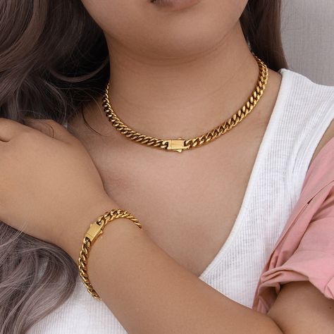 Gold Cuban Chain, 18k Gold Jewelry, Chain Choker Necklace, Fancy Jewelry, Cuban Chain, The Grace, Chain Choker, Gold Jewelry Fashion, Elegant Earrings