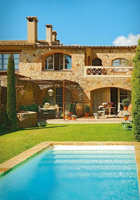 rustic house in Spain Spanish Villa, Mediterranean Homes, Old Stone, Stone Houses, Stone House, Spanish Style, Rustic Interiors, My Dream Home, Future House