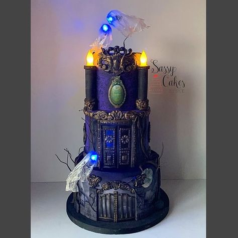 SassyCakesbySue on Instagram: “I made this cake for a Haunted Mansion themed birthday party. The event was held at the Appel Inn in Altamont. The decorating they did was…” Haunted Mansion Cake, Make Spring Rolls, Haunted House Cake, Three Tier Cake, Halloween Characters, House Cake, Disney Haunted Mansion, Mansion Wedding, Themed Birthday Party