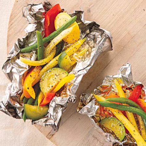 DIY Tin Foil Camping Recipes - Grilled Vegetables in Foil Packets - Tin Foil Dinners, Ideas for Camping Trips and On Grill. Hamburger, Chicken, Healthy, Fish, Steak , Easy Make Ahead Recipe Ideas for the Campfire. Breakfast, Lunch, Dinner and Dessert, Snacks all Wrapped in Foil for Quick Cooking http://diyjoy.com/camping-recipes-tin-foil Grill Vegetables In Foil, Vegan Grill, Picnic Menu, Foil Pack Dinners, Foil Pack Meals, Foil Dinners, Grilled Food, Foil Packet Meals, Foil Packets