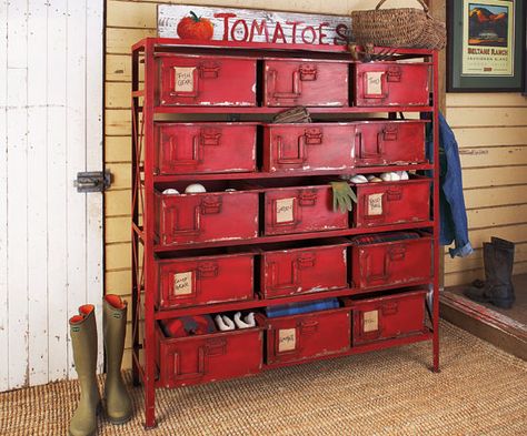 http://www.napastyle.com Repurposed Metal, Napa Style, Repurposed Art, Industrial Style Decor, Industrial Design Furniture, Metal Lockers, Vintage Industrial Furniture, Linen Cabinet, Urban Industrial