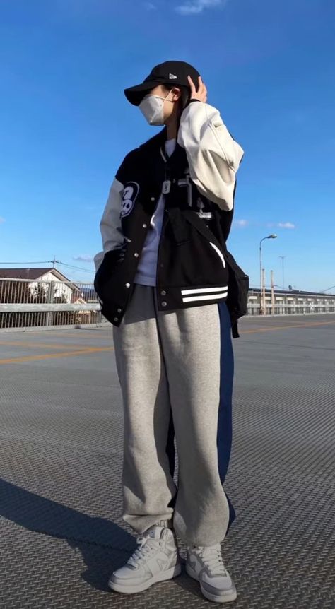 Boyish Outfits Korean, Korean Streetwear Fashion Women, Masculine Girl Outfits, Korean Tomboy Outfits, Masculine Outfits For Women, Outfit Ideas Tomboy, Masculine Girl, Casual Tomboy Outfits, Tomboy Outfit Ideas