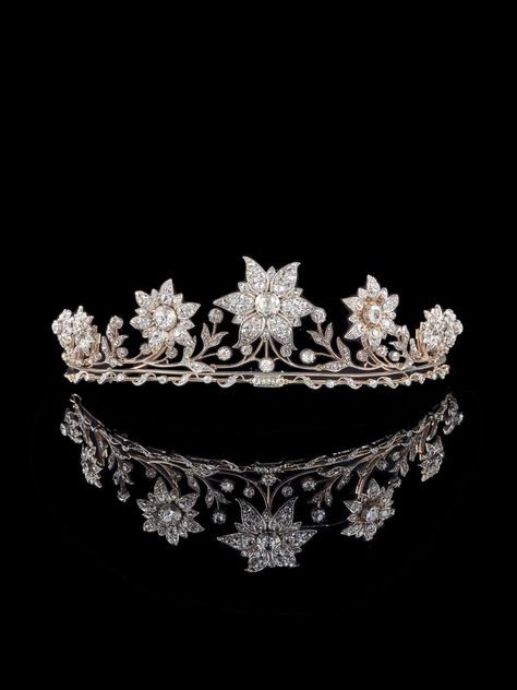 Edwardian Tiara, Royal Tiaras And Crowns, Victorian Tiara, Tiara Diamond, Tiara Necklace, Floral Tiara, Tiara Headpieces, Vintage Tiara, Tiaras Jewellery