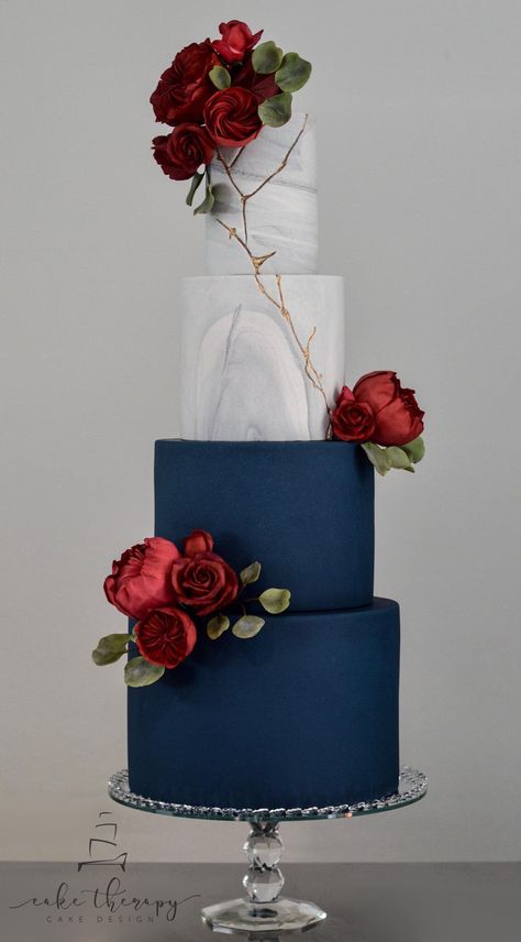 Dora Wallpaper, Royal Blue Cake, Marble Wedding Cake, Emerald Wedding Colors, Fancy Wedding Cakes, Black Wedding Cakes, Luxury Cake, Dream Wedding Cake, Marble Wedding