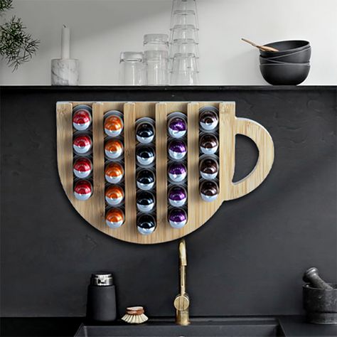 Diy Coffee Rack, Diy Nespresso Capsule Holder, Dolce Gusto Coffee Station, Coffee Display Ideas, Nespresso Capsules Art, Coffee Capsules Storage, Nespresso Holder, Nespresso Pod Holder, Nespresso Capsule Holder