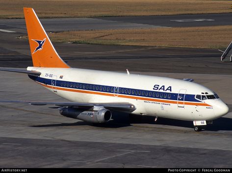 Aircraft Photo of ZS-SIG | Boeing 737-244/Adv | South African Airways - Suid-Afrikaanse Lugdiens | AirHistory.net #76559 South African Airlines, Porter Airlines, South African Airways, Passenger Aircraft, Aircraft Photos, Vintage Aviation, Star Constellations, Airport City, Boeing 737