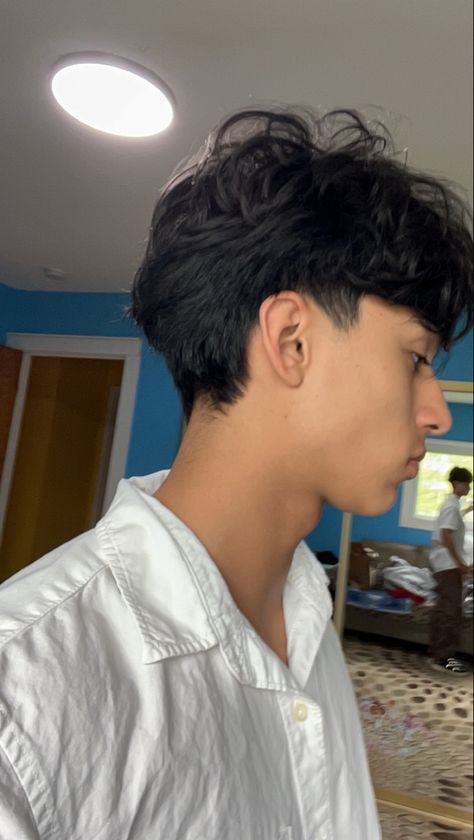 Haircut For Flat Back Head Men, Medium Length Haircut With Layers Men, Bf Haircut, Latino Haircut Men, Mexican Hairstyles Men, Latino Haircuts, Textured Haircuts, Slick Back Haircut, Hispanic Hair