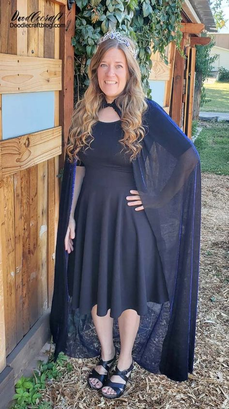 Diy No Sew Cloak, Ren Faire Cloak Pattern, How To Make Capes, Make A Cape Diy, Witches Cape Diy, Simple Cape Pattern, Elven Cape Pattern, How To Make A Cape Diy, Simple Cape Diy