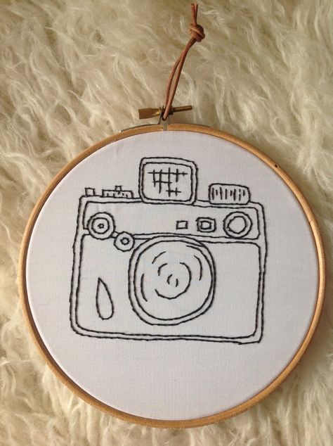 Hand embroidered image camera by jonesyinc on Etsy, £20.00 Camera Embroidery, Wooden Embroidery, Wooden Embroidery Hoops, White Cotton Fabric, Retro Camera, Handmade Pins, Thanks A Bunch, Hoop Art, Embroidery Hoop